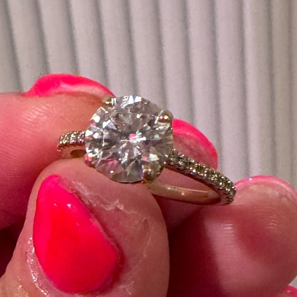 Beautiful engagement ring and eternity band gold size 7 moissanite - Picture 5 of 17